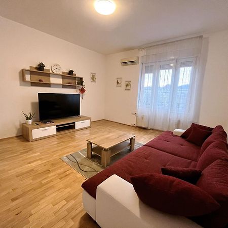 בודפשט Boutique Family Apartment In The Heart Of City מראה חיצוני תמונה