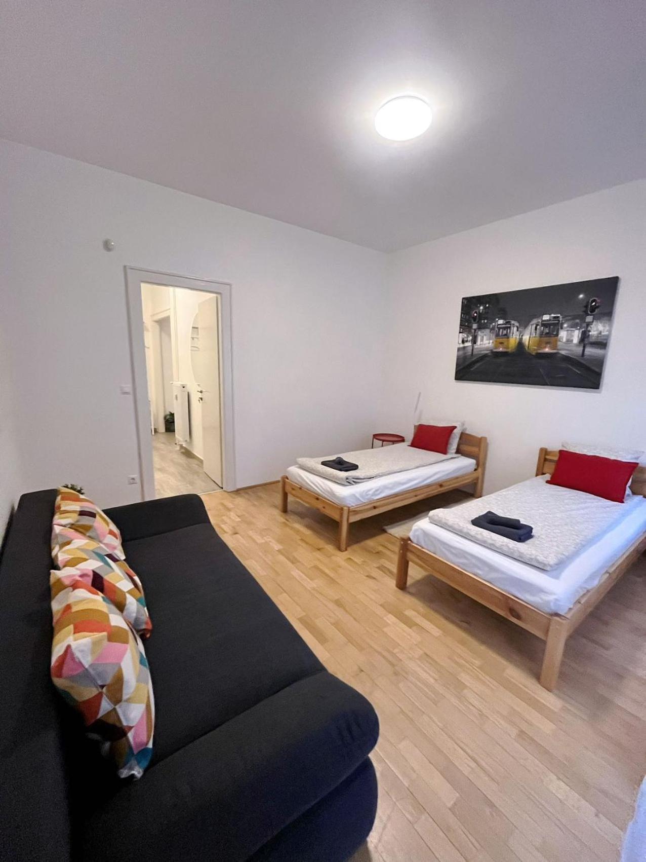 בודפשט Boutique Family Apartment In The Heart Of City מראה חיצוני תמונה