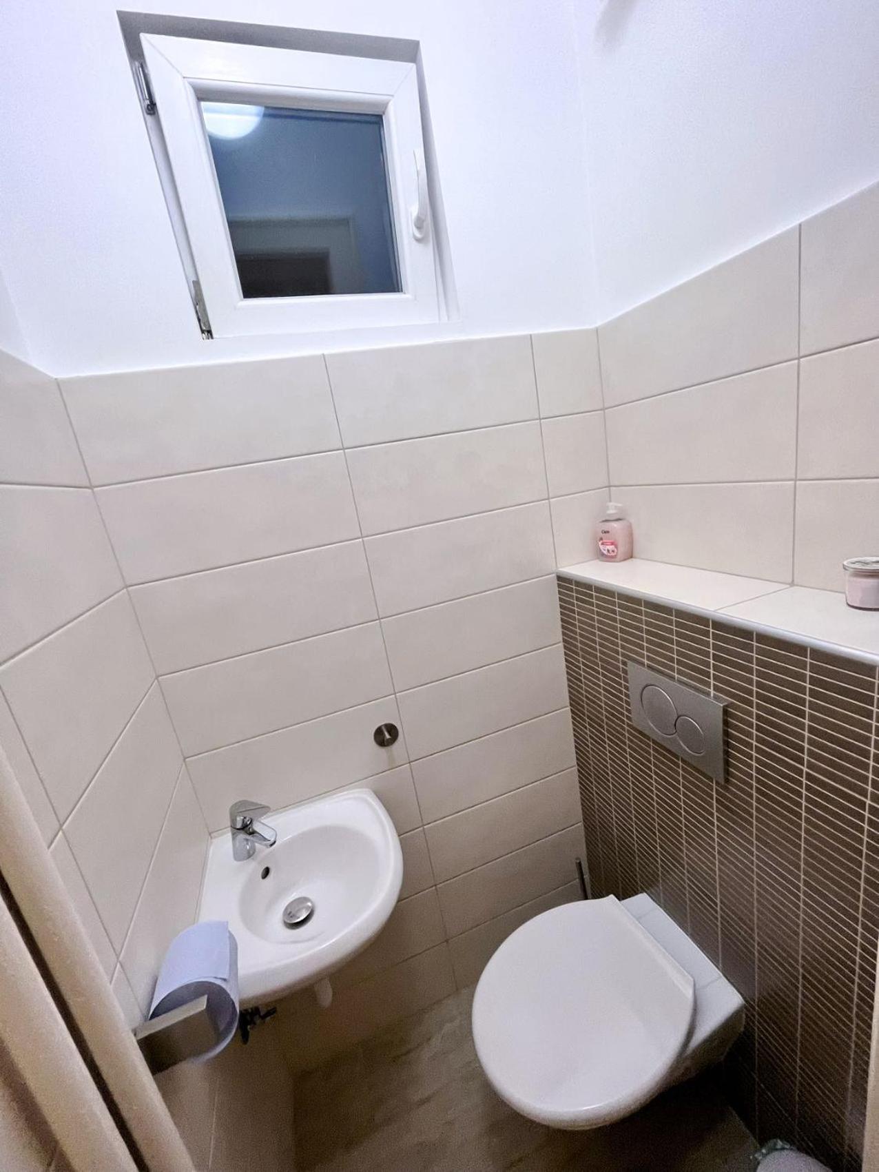 בודפשט Boutique Family Apartment In The Heart Of City מראה חיצוני תמונה