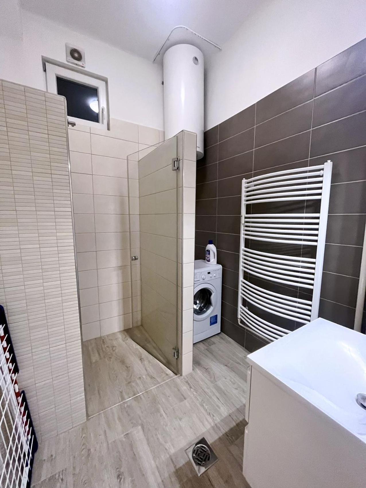 בודפשט Boutique Family Apartment In The Heart Of City מראה חיצוני תמונה