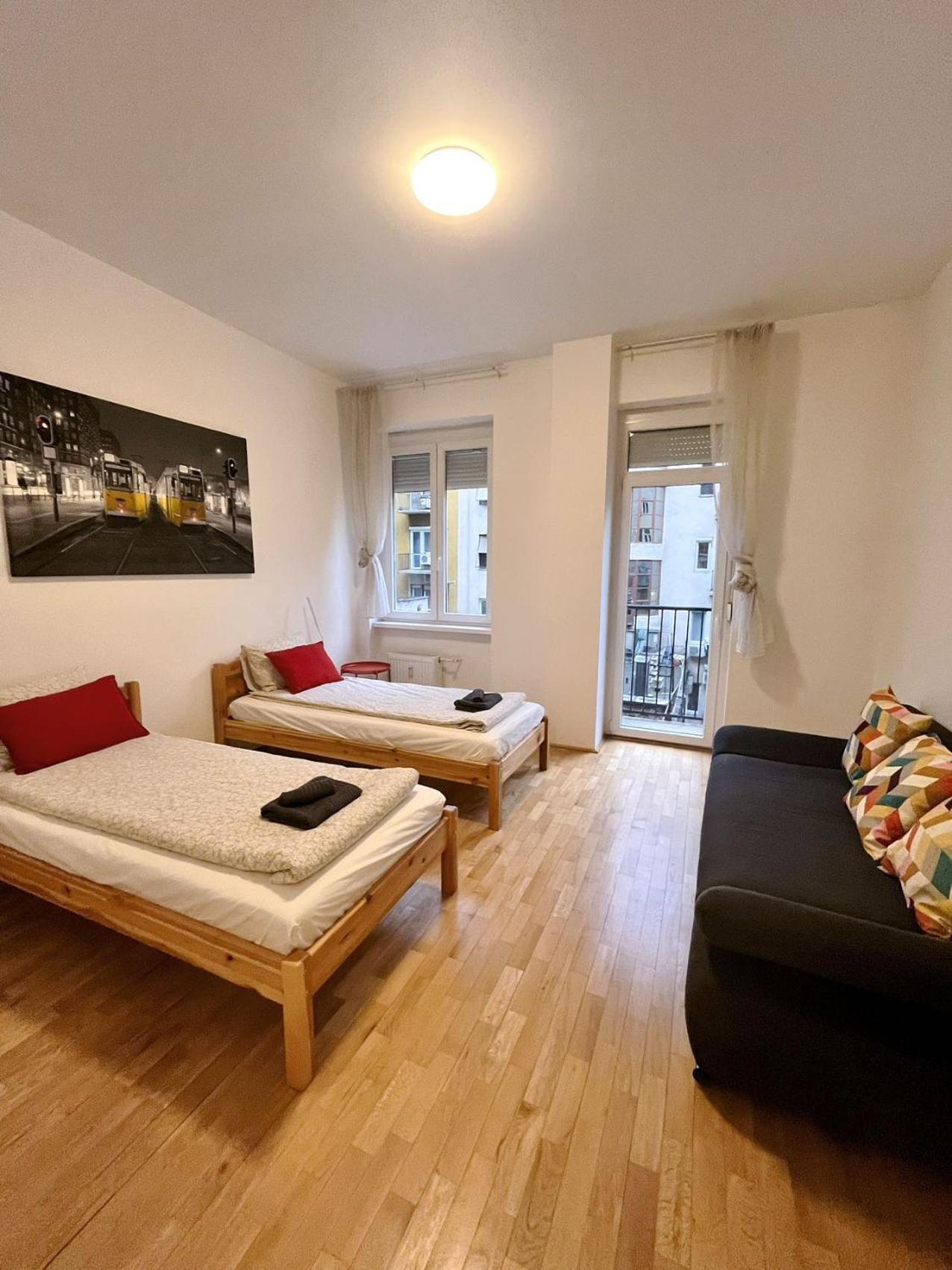 בודפשט Boutique Family Apartment In The Heart Of City מראה חיצוני תמונה