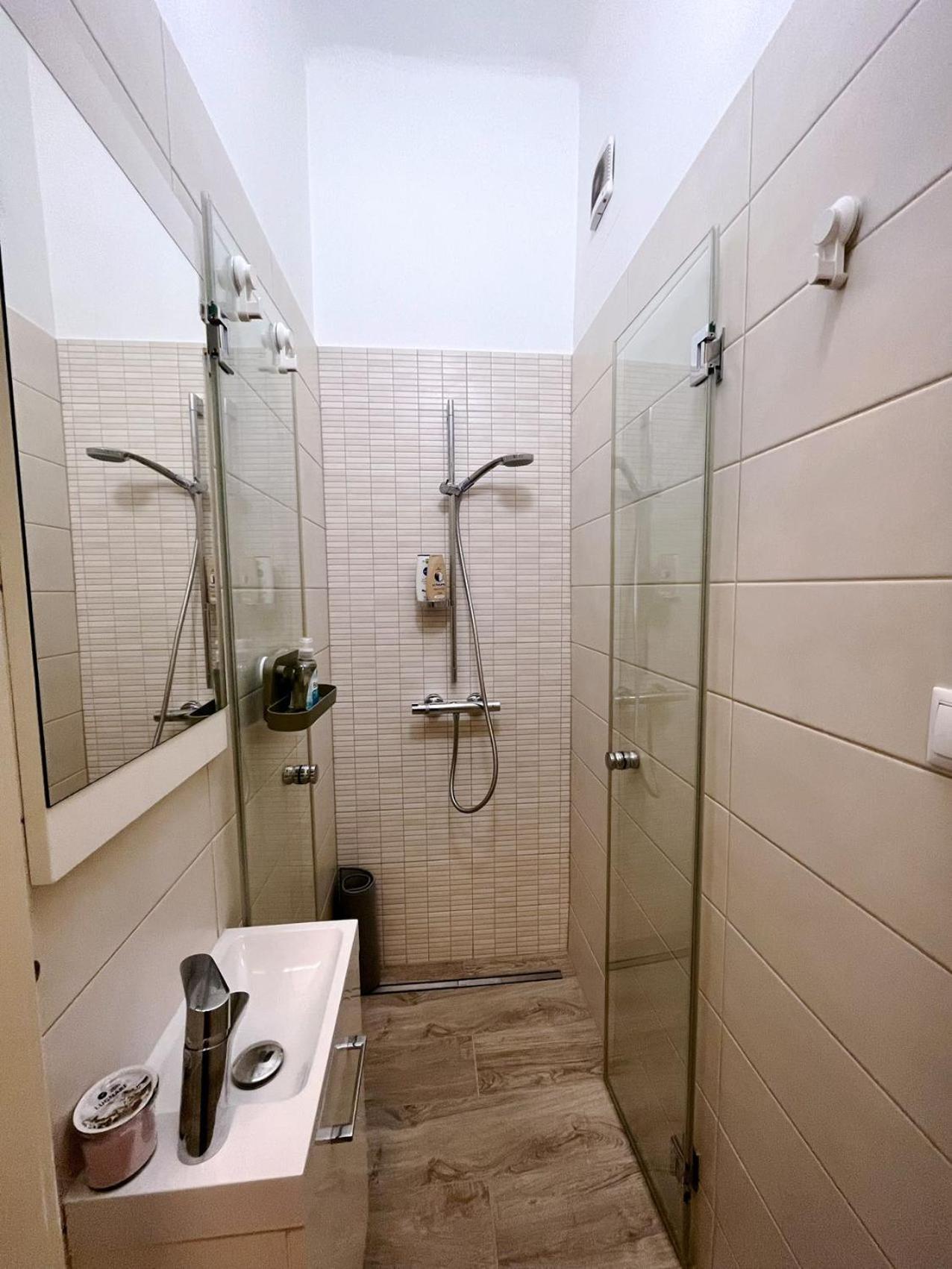 בודפשט Boutique Family Apartment In The Heart Of City מראה חיצוני תמונה